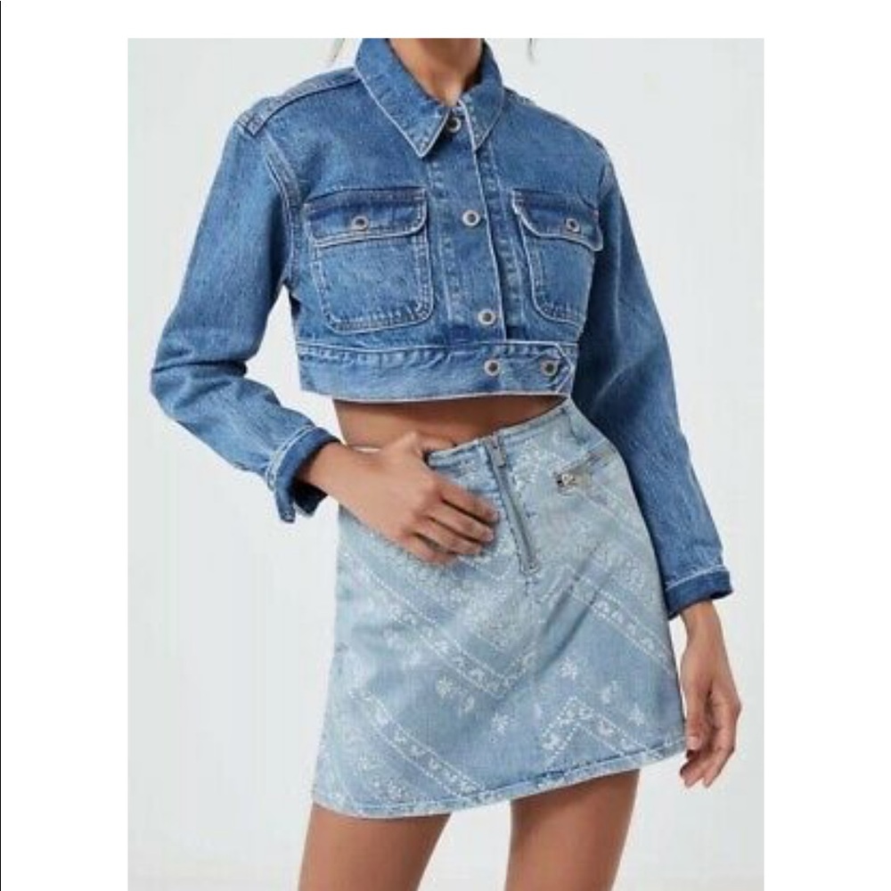 Urban Outfitters patterned denim skirt size 4
